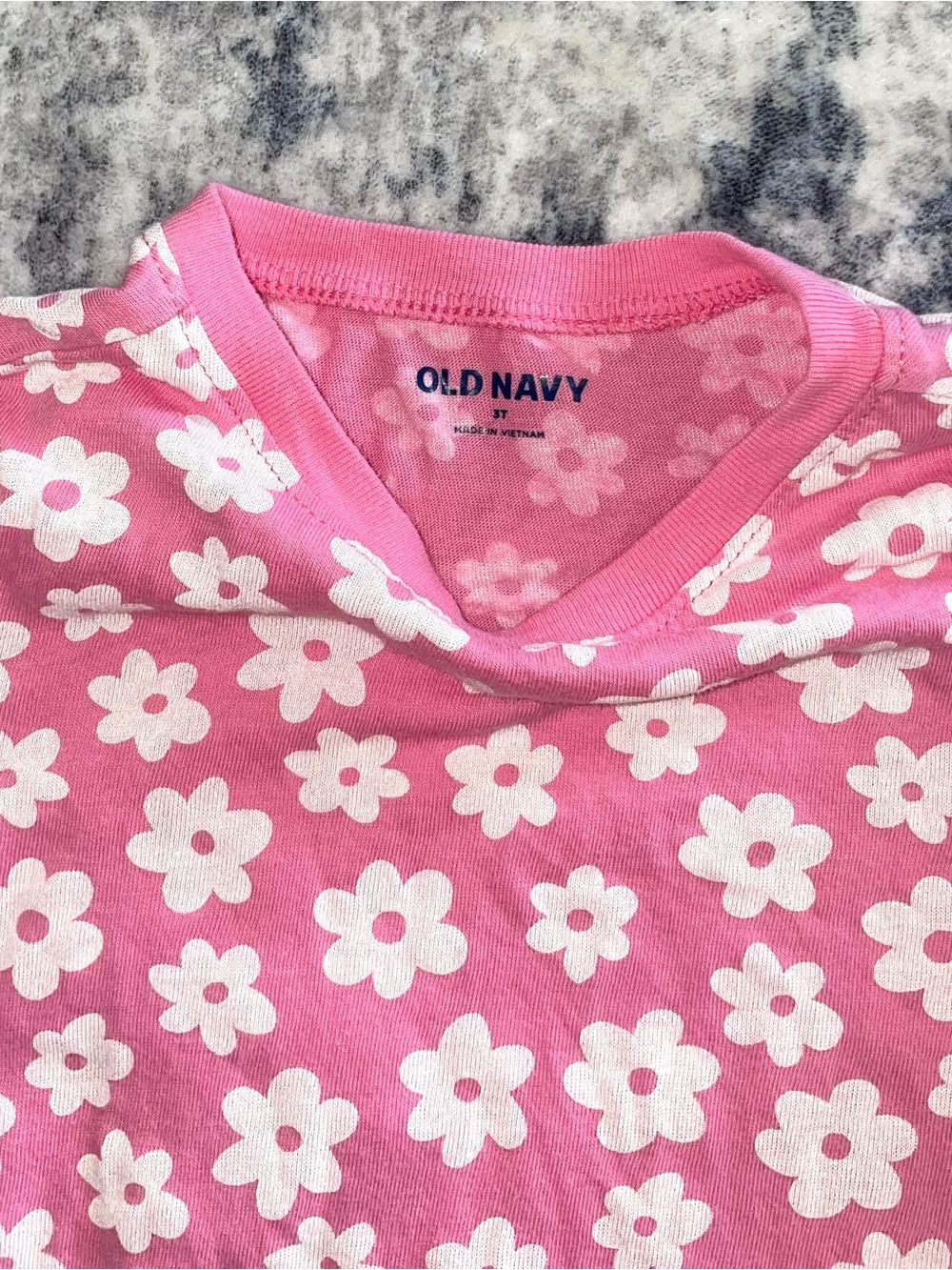 Old Navy short sleeve tshirts size 3T - Picture 3 of 3